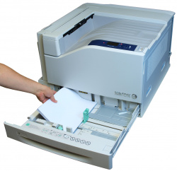 A4: Die optimale Druckgeschwindigkeit erreicht man, wenn A4-Papier im Hochformat in der Papierkassette liegt.